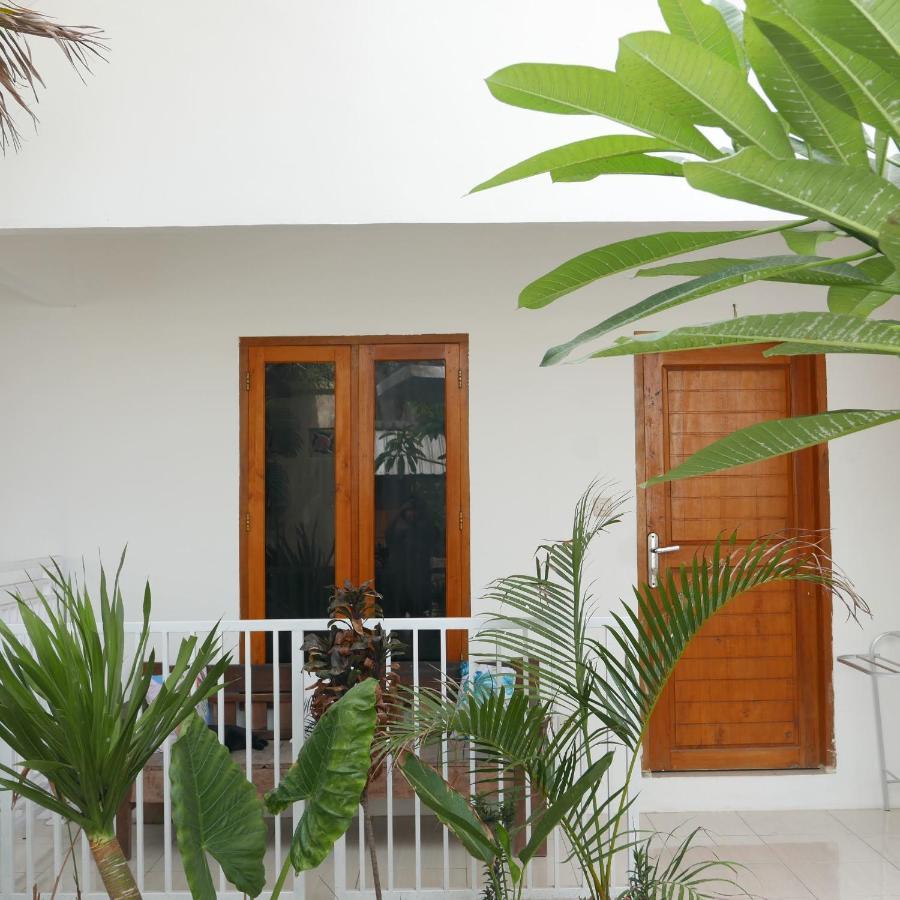 شقة Rumah Side غيلي تراوانغان المظهر الخارجي الصورة