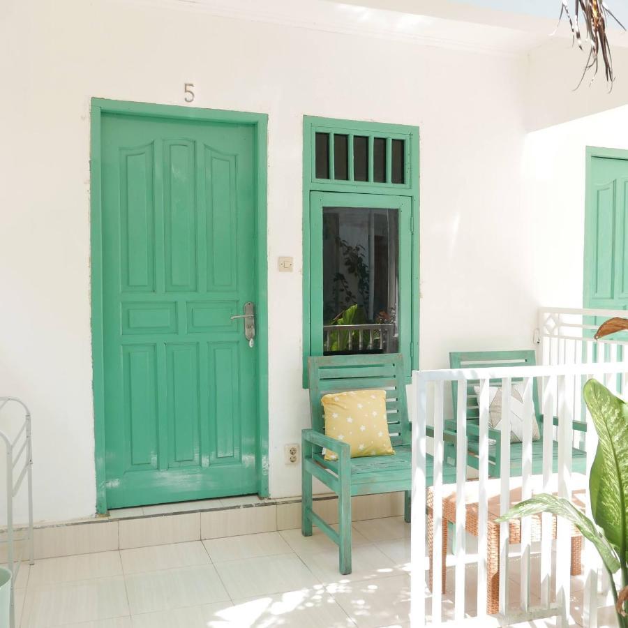 شقة Rumah Side غيلي تراوانغان المظهر الخارجي الصورة